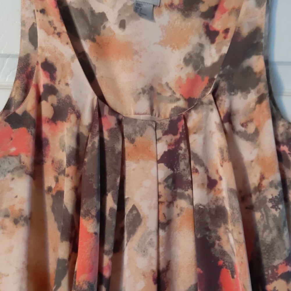 Spring dress - Picture 3 of 5